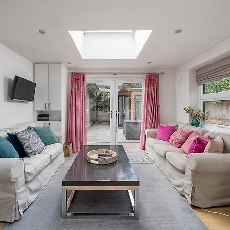דירות לונדון Gorgeous Flat With Garden In Battersea מראה חיצוני תמונה