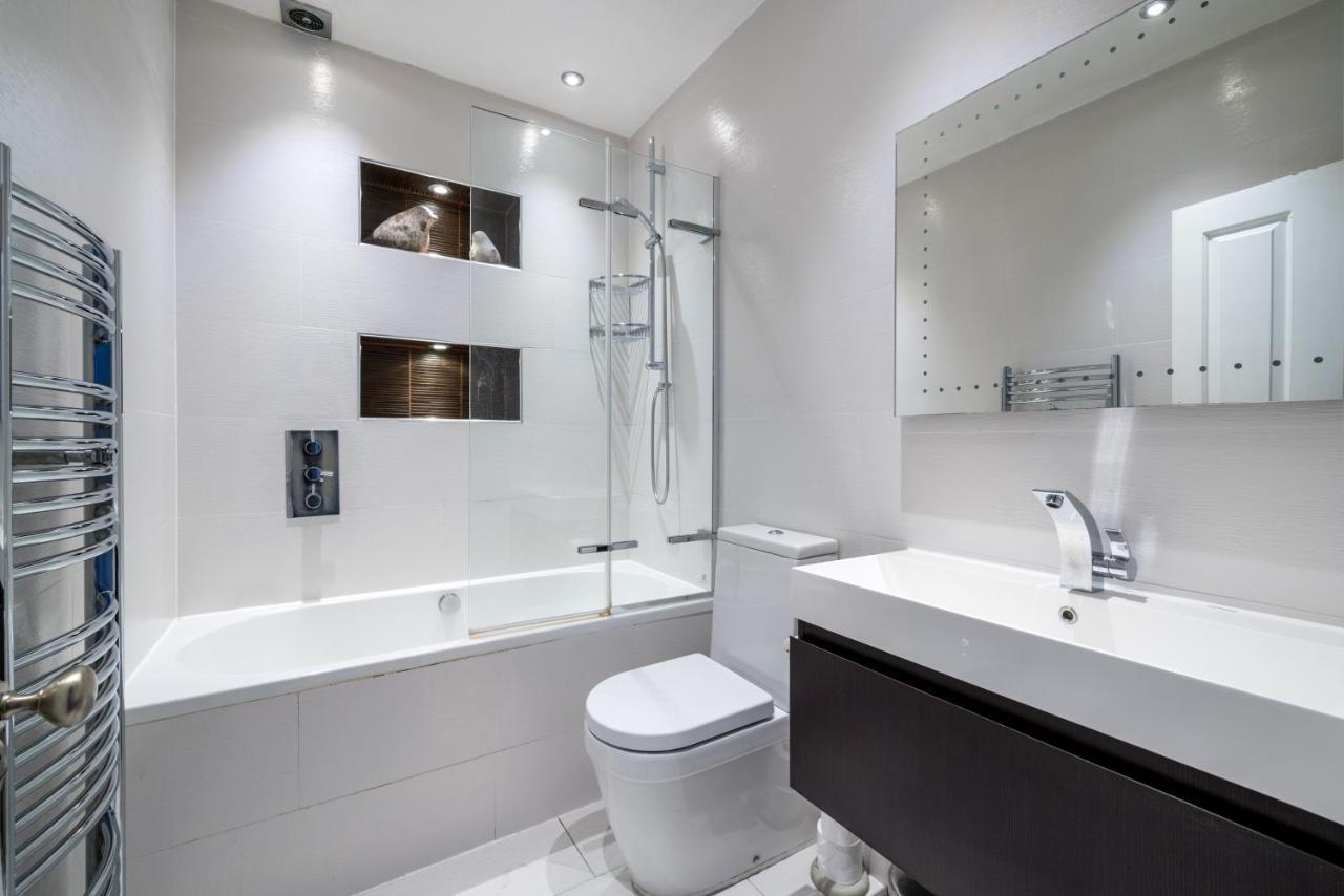 דירות לונדון Gorgeous Flat With Garden In Battersea מראה חיצוני תמונה