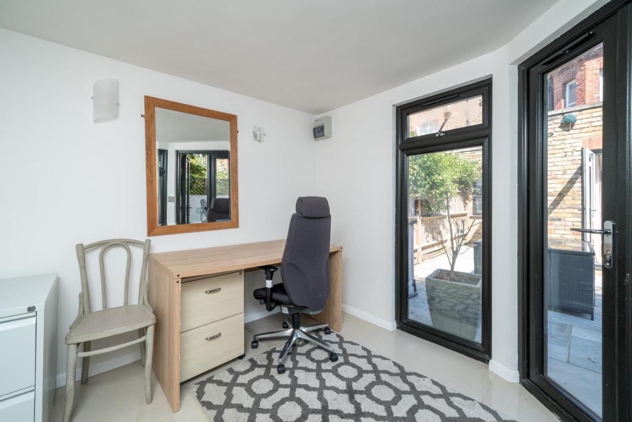 דירות לונדון Gorgeous Flat With Garden In Battersea מראה חיצוני תמונה