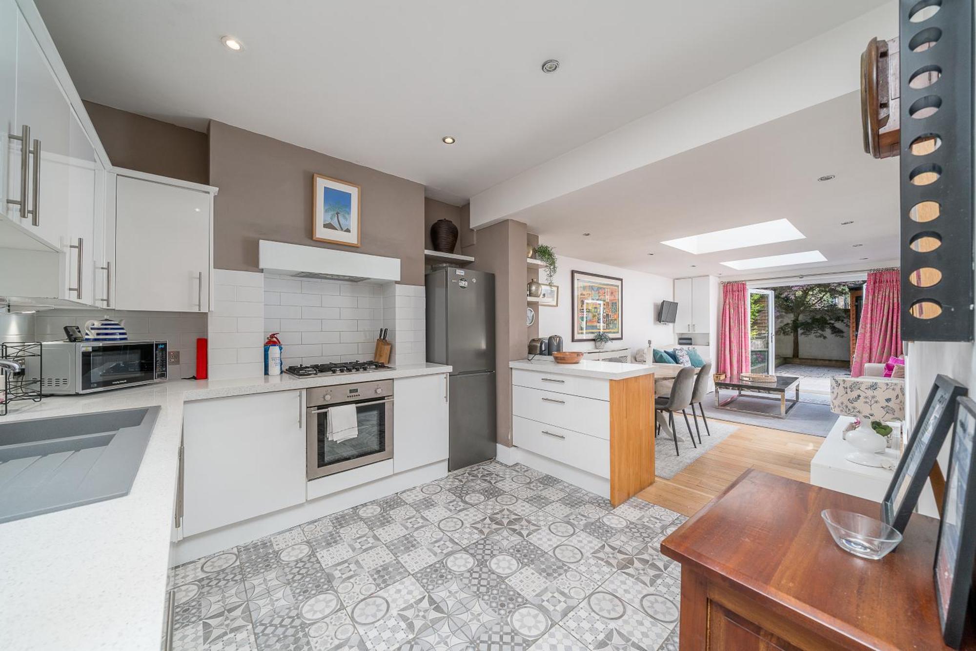דירות לונדון Gorgeous Flat With Garden In Battersea מראה חיצוני תמונה