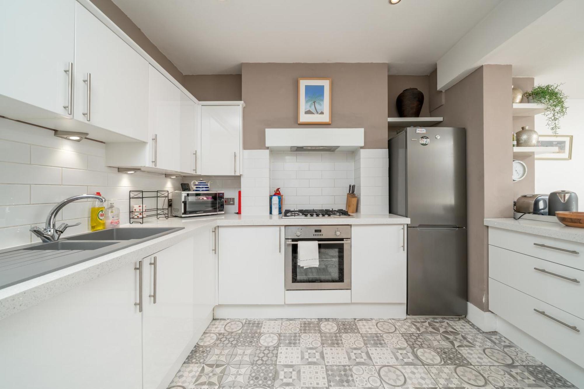דירות לונדון Gorgeous Flat With Garden In Battersea מראה חיצוני תמונה